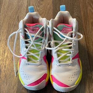 MOOLAH White and Pink Kids Sneakers